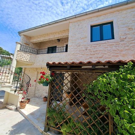 Holiday Home Jakov Бибинье Экстерьер фото
